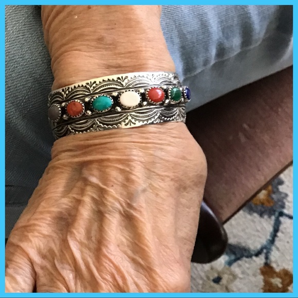 VTG WB SIGNED STERLING MULTI STONE CUFF2.5 “ACROSS - Picture 6 of 7